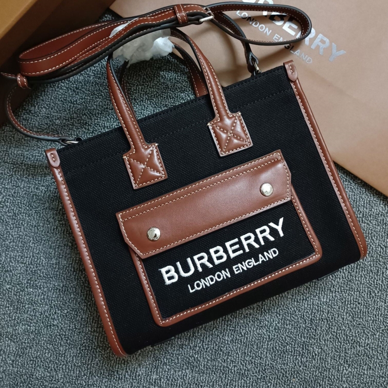 B**rry shopping bags